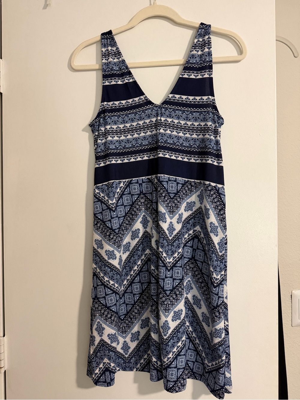 Blue & White Patterned V-Neck Summer Dress